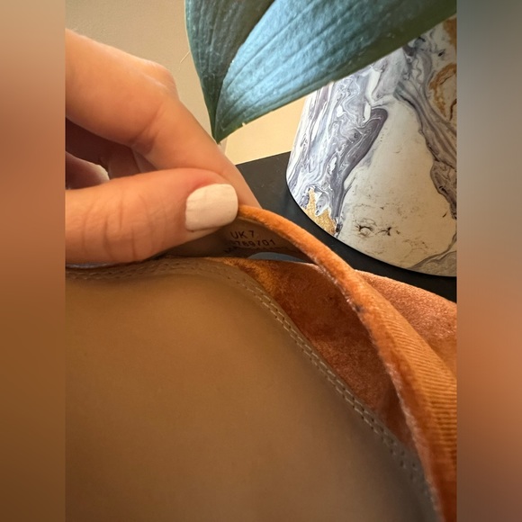 ASOS velvet platform sandal - Picture 5 of 5